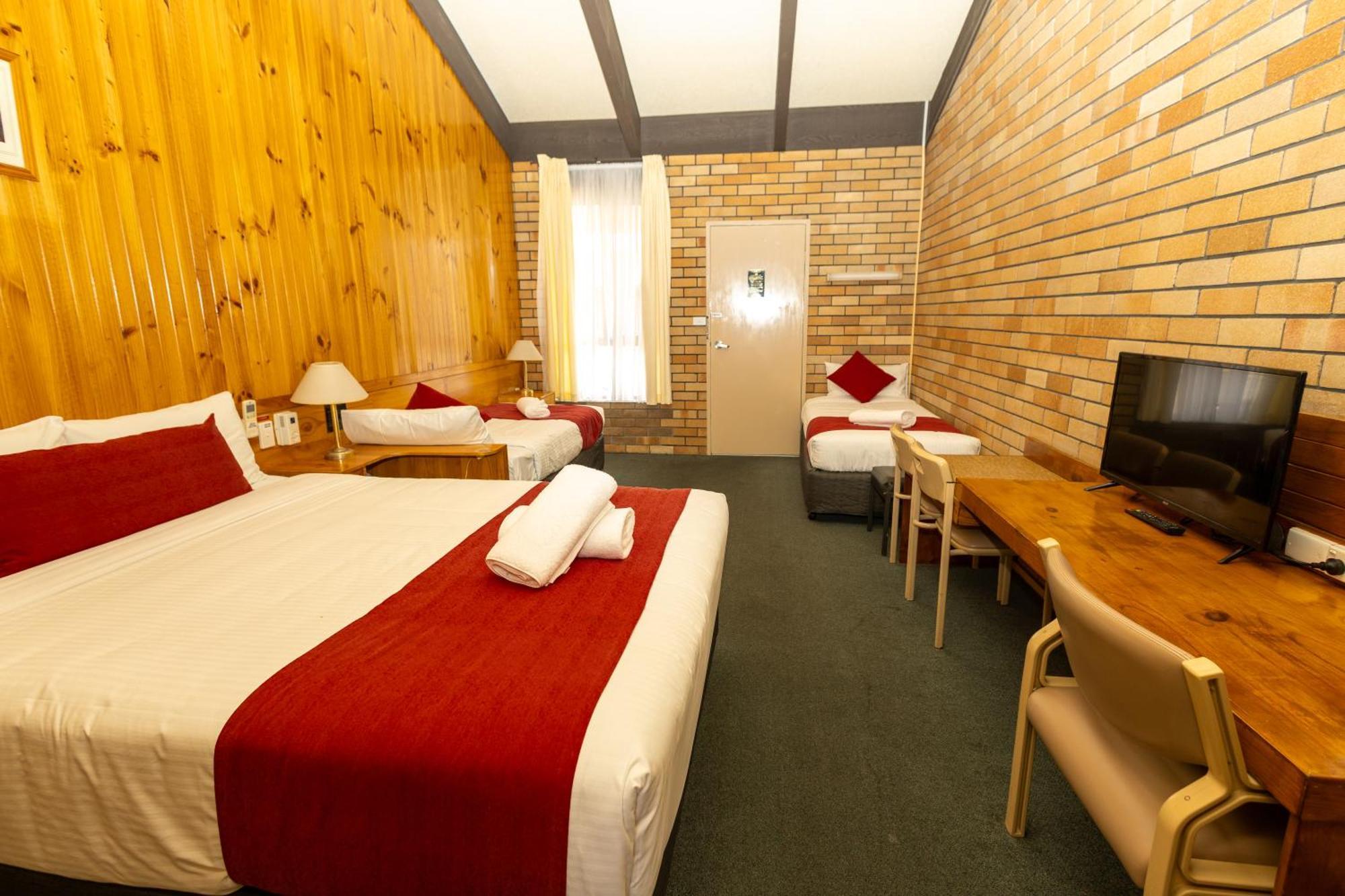 All Travellers Motor Inn Coonabarabran Eksteriør bilde