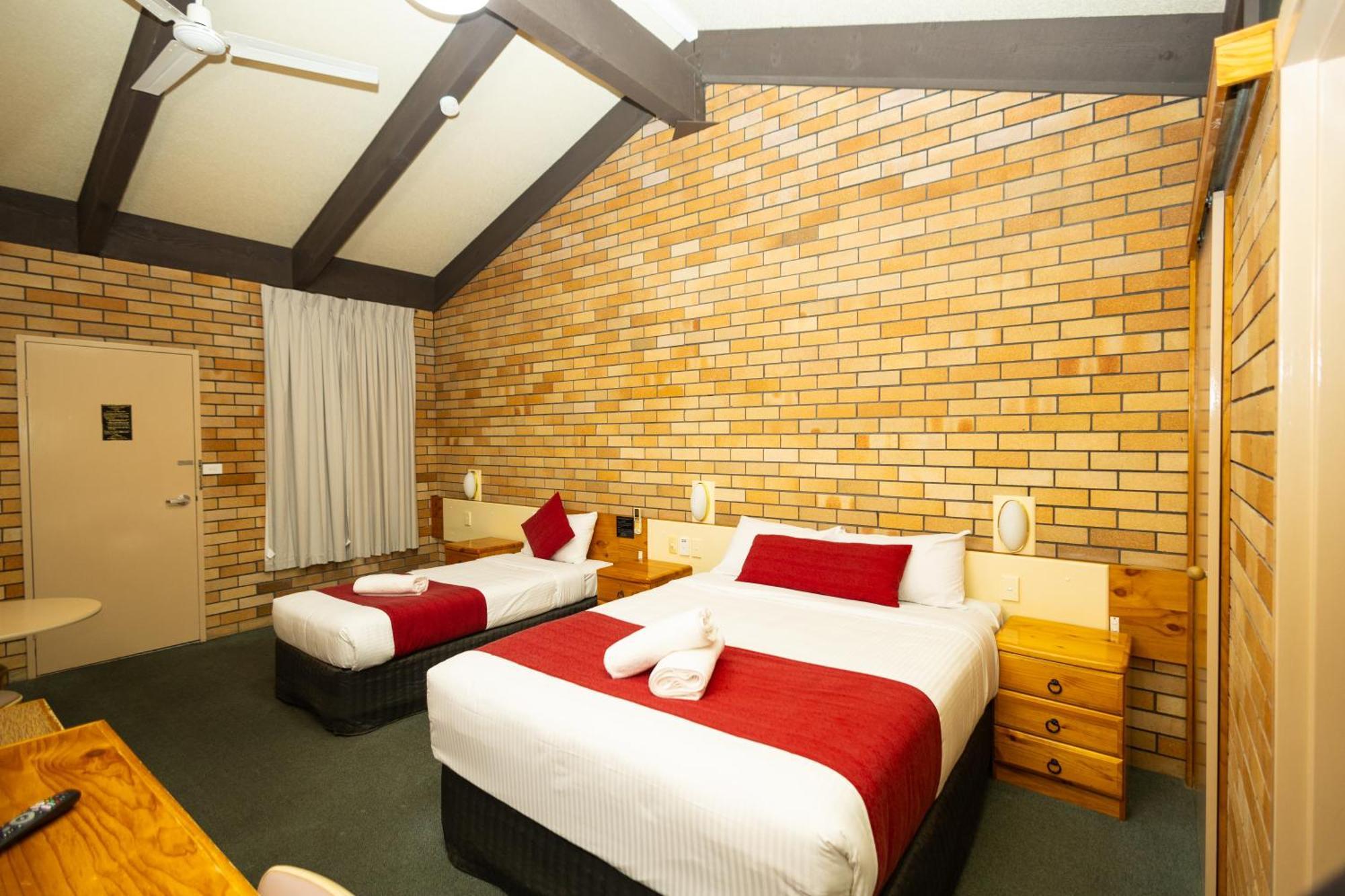 All Travellers Motor Inn Coonabarabran Eksteriør bilde