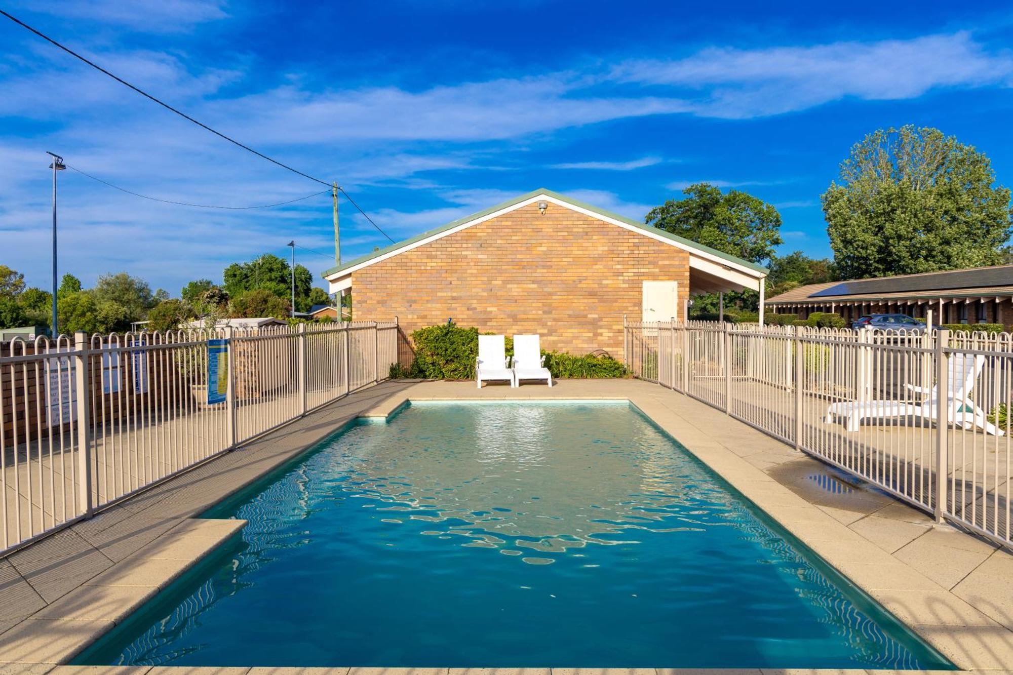 All Travellers Motor Inn Coonabarabran Eksteriør bilde