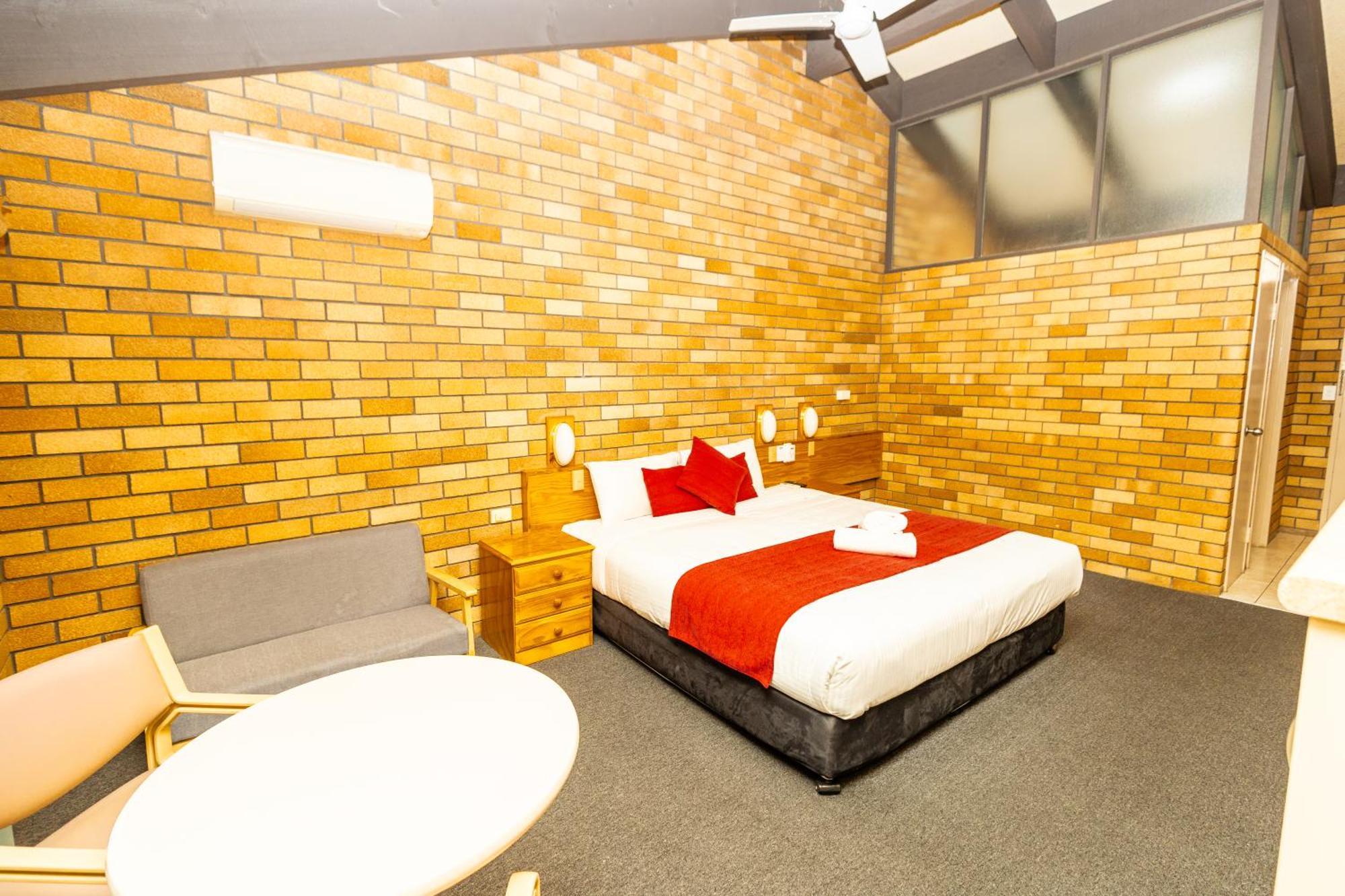 All Travellers Motor Inn Coonabarabran Eksteriør bilde